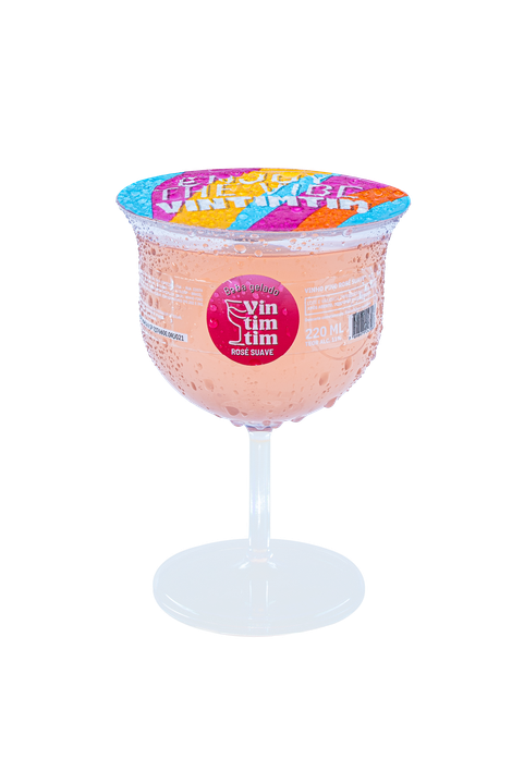 Taça de Rosé Suave gelada